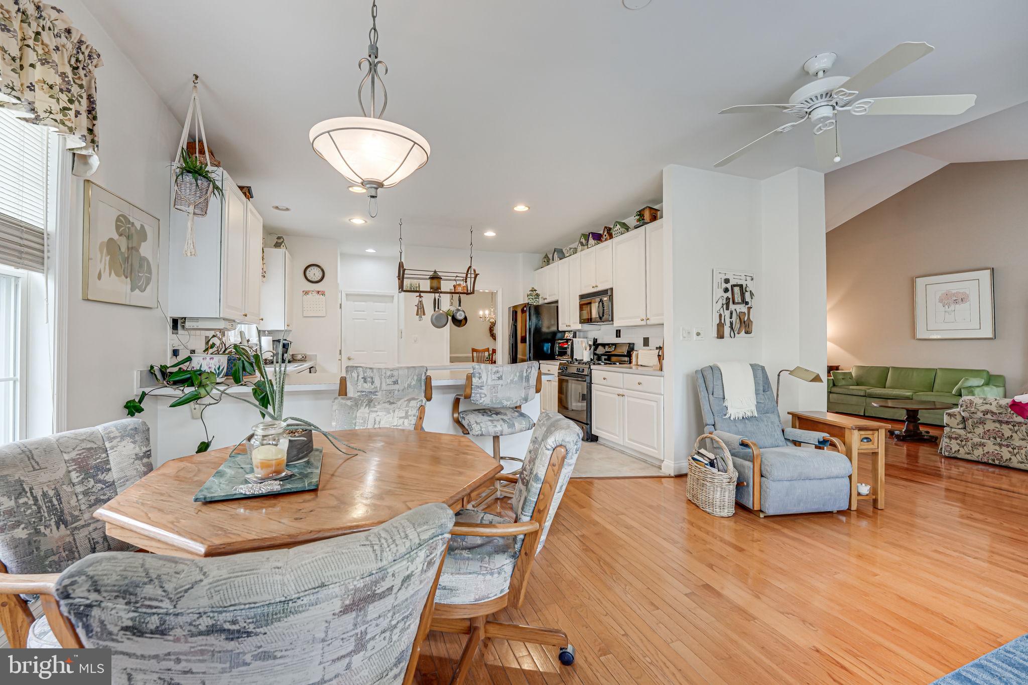 6717 Buglecall Place Gainesville, VA 20155 - Photo 13 of 44 Such a great Gathering Area!