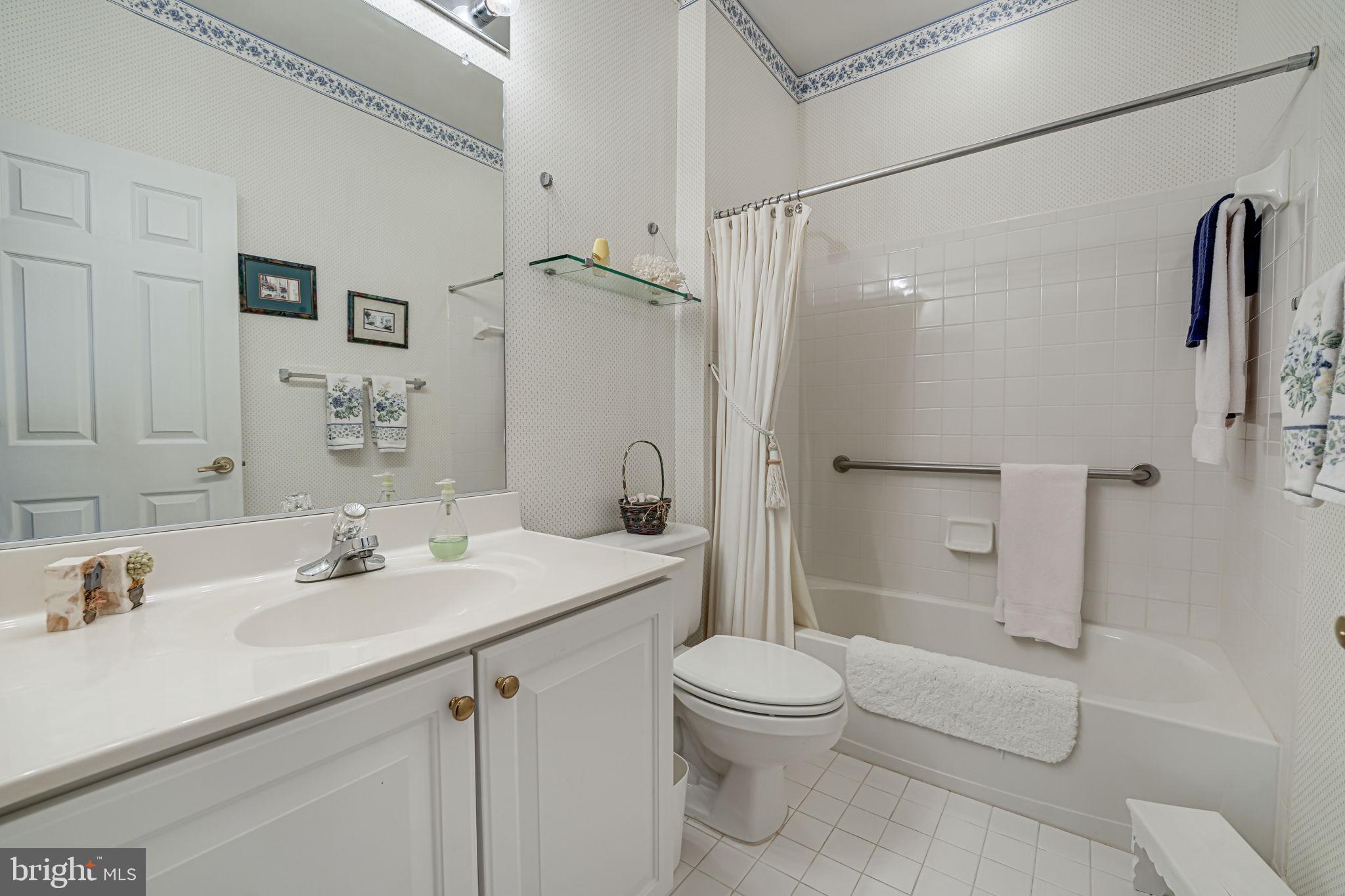 6717 Buglecall Place Gainesville, VA 20155 - Photo 23 of 44 2nd Full Bath on Main Level adjacent to 2nd Bedrm