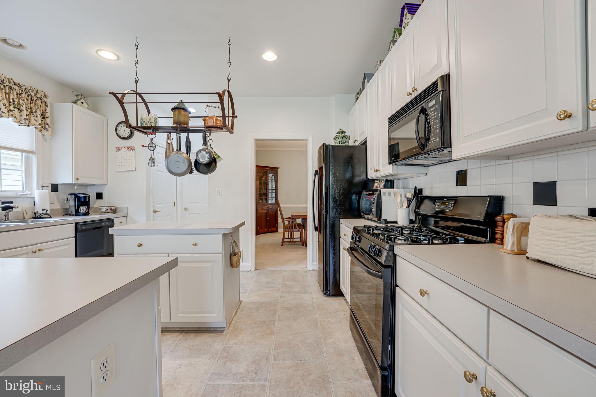 6717 Buglecall Place Gainesville, VA 20155 - Photo 44 of 44 Another Kitchen Angle