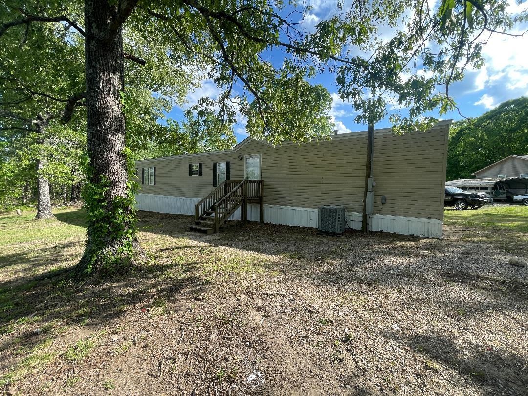 1505 Oak Hill Road Bolivar, TN 38008 - Photo 1 of 20