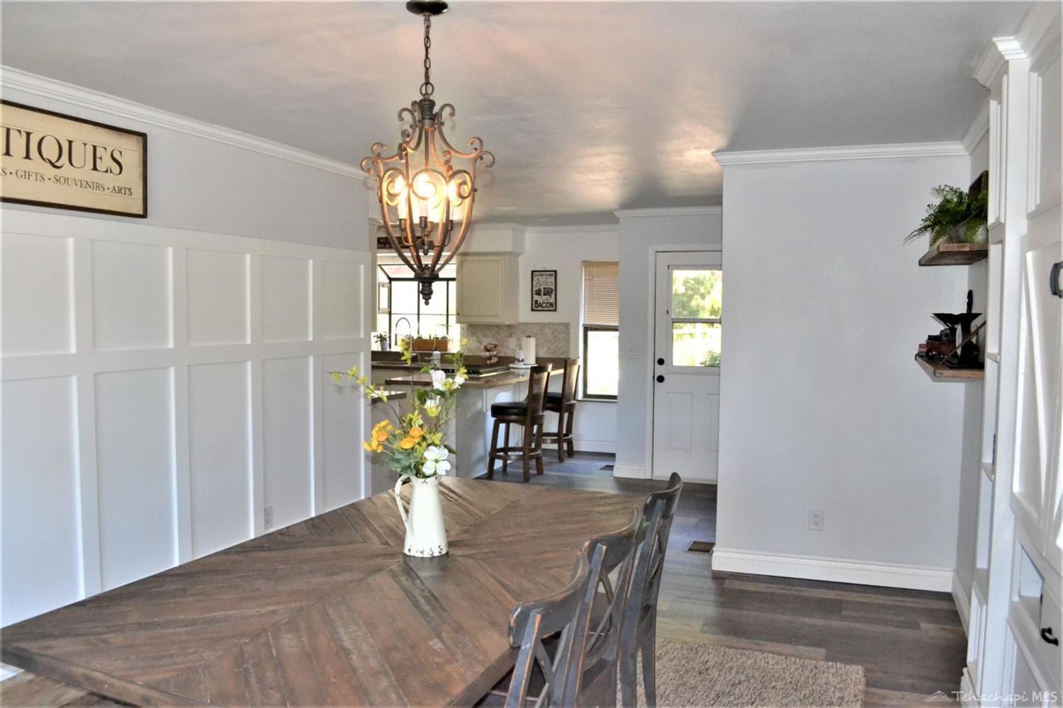 26471 Bear Valley Road Tehachapi, CA 93561 - Photo 9 of 52 Gallery Image 9