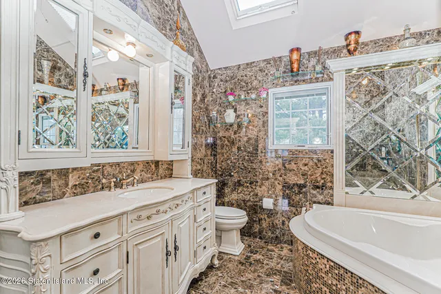 $1,699,000 | 195 Vail Avenue | Prince's Bay