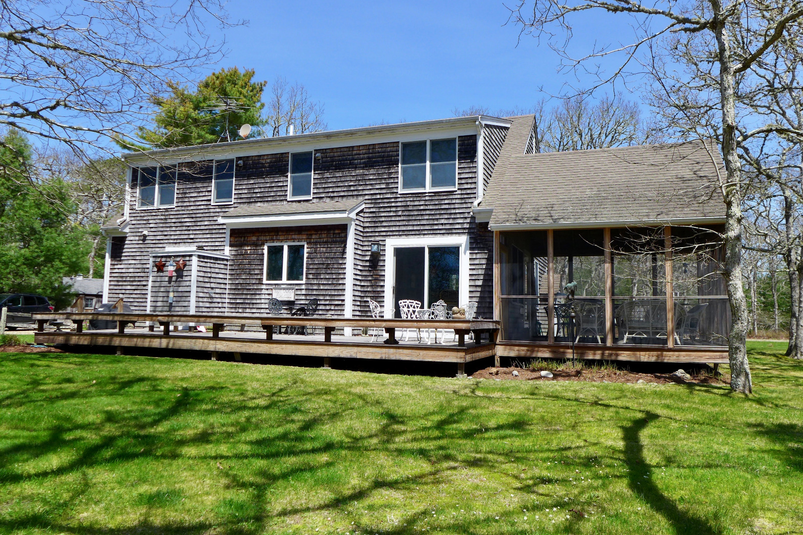 18 Post Oak Road Chilmark, MA 02535 - Photo 2 of 12 Gallery Image 2