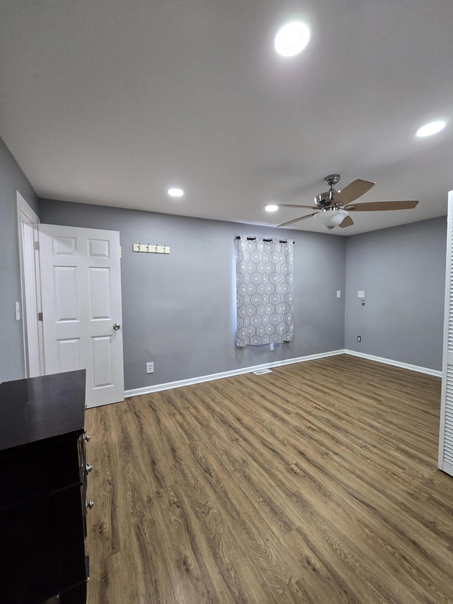 1047 Ralston Street Gary, IN 46406 - Photo 17 of 29 1500x2000