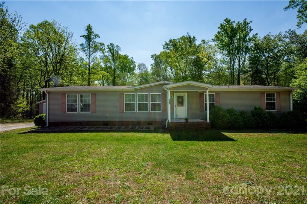 1043 Union Grove Road Harmony, NC 28634 - Photo 2 of 28 Gallery Image 2