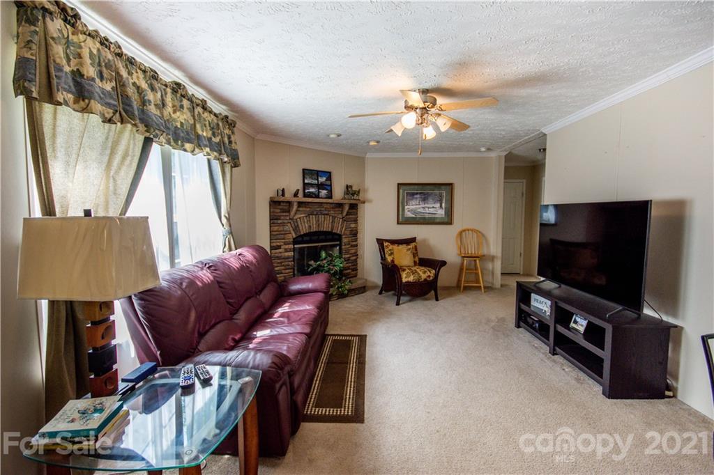 1043 Union Grove Road Harmony, NC 28634 - Photo 13 of 28 Gallery Image 13