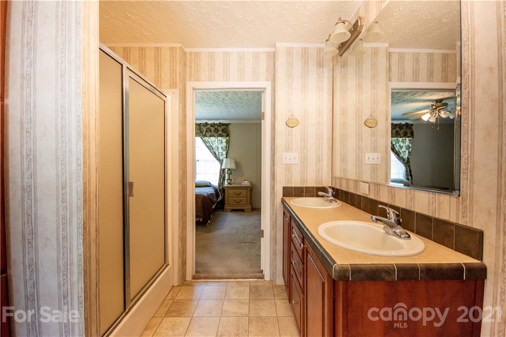 1043 Union Grove Road Harmony, NC 28634 - Photo 18 of 28 Gallery Image 18