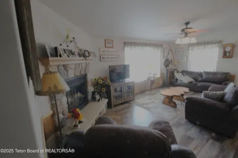 $780,000 | 10 Foothill Boulevard, Alpine, WY 83128