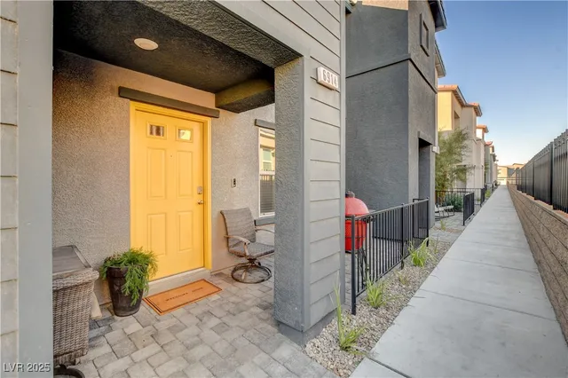 $353,000 | 6914 Stratham Hill Street, Las Vegas, NV 89166