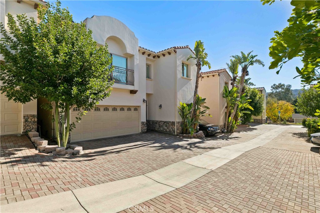 6920 Valmont Street, Unit 5 Tujunga, CA 91042 - Photo 3 of 69