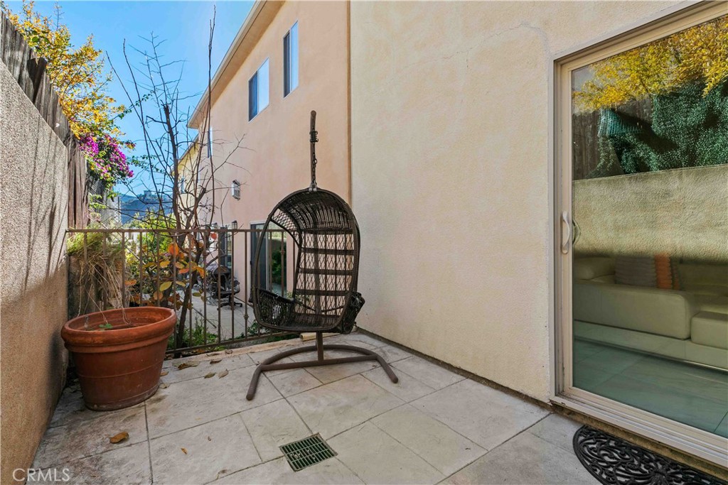 6920 Valmont Street, Unit 5 Tujunga, CA 91042 - Photo 65 of 69 a view of entryway