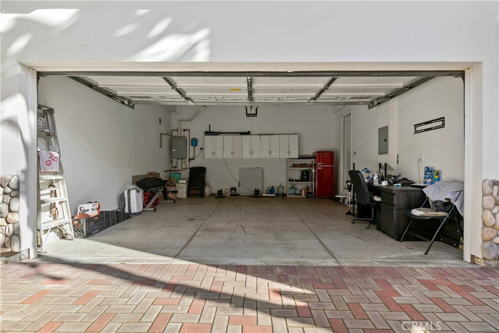 6920 Valmont Street, Unit 5 Tujunga, CA 91042 - Photo 68 of 69 a view of entryway