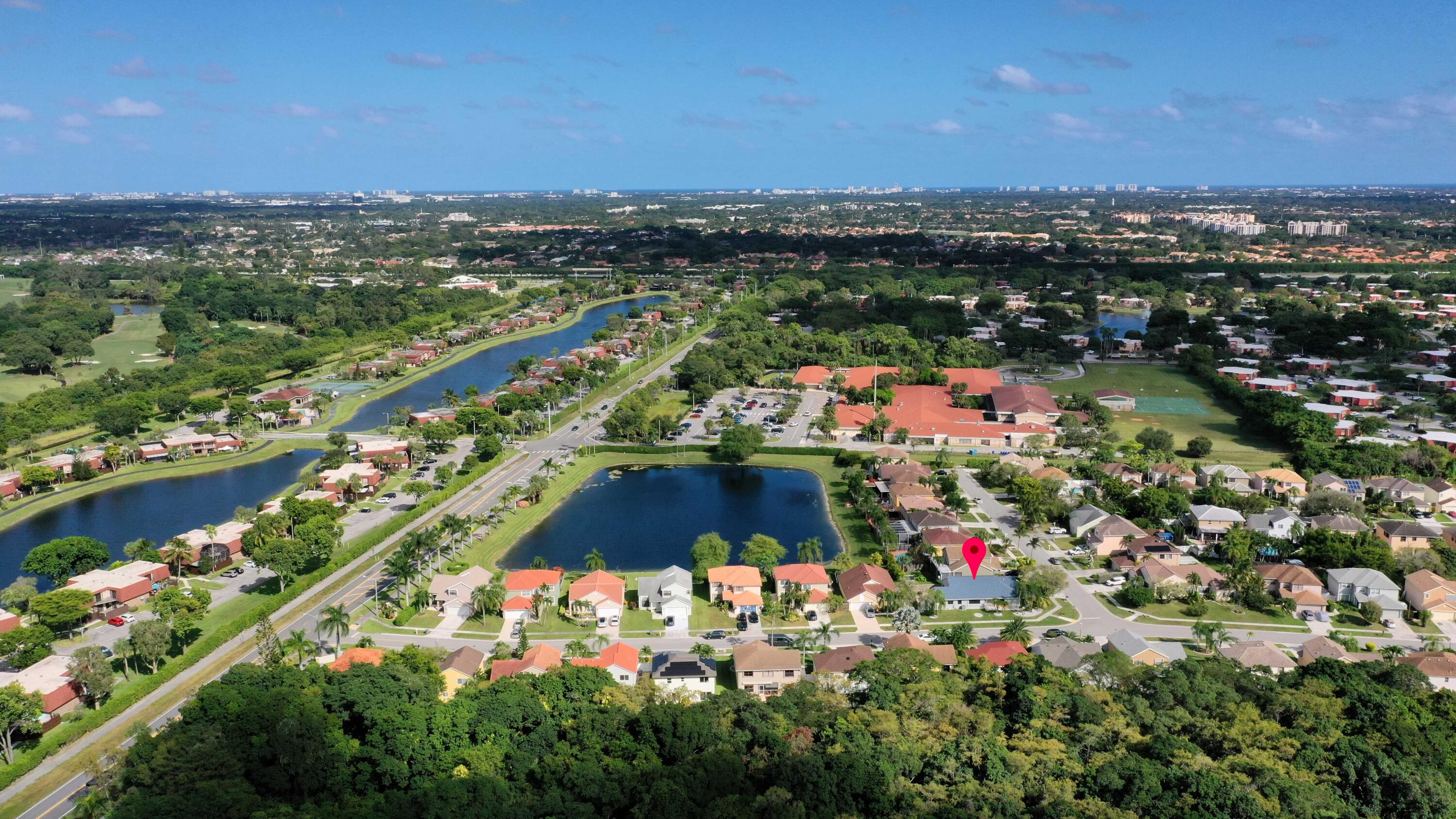 8611 Old Towne Way Boca Raton, FL 33433 - Photo 35 of 38 .