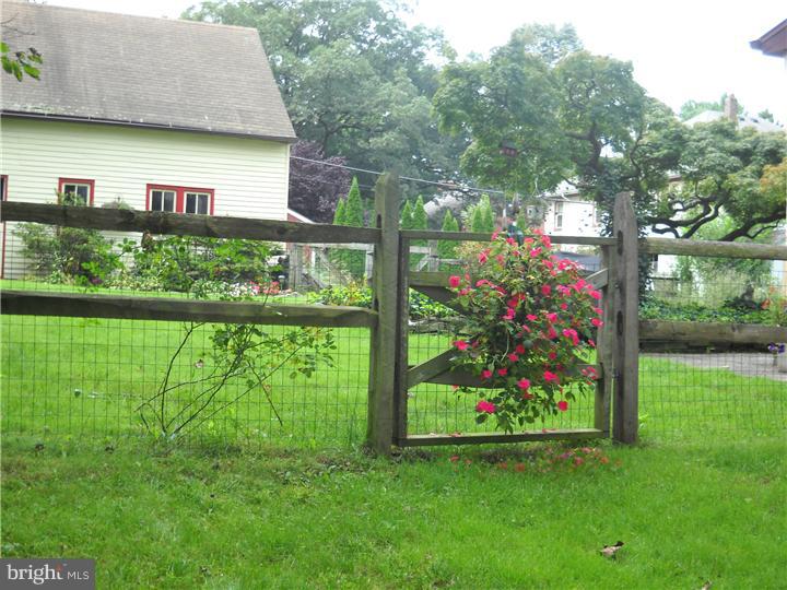 511 Easton Road Riegelsville, PA 18077 - Photo 16 of 18