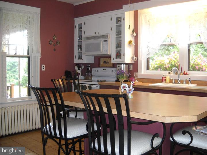511 Easton Road Riegelsville, PA 18077 - Photo 4 of 18