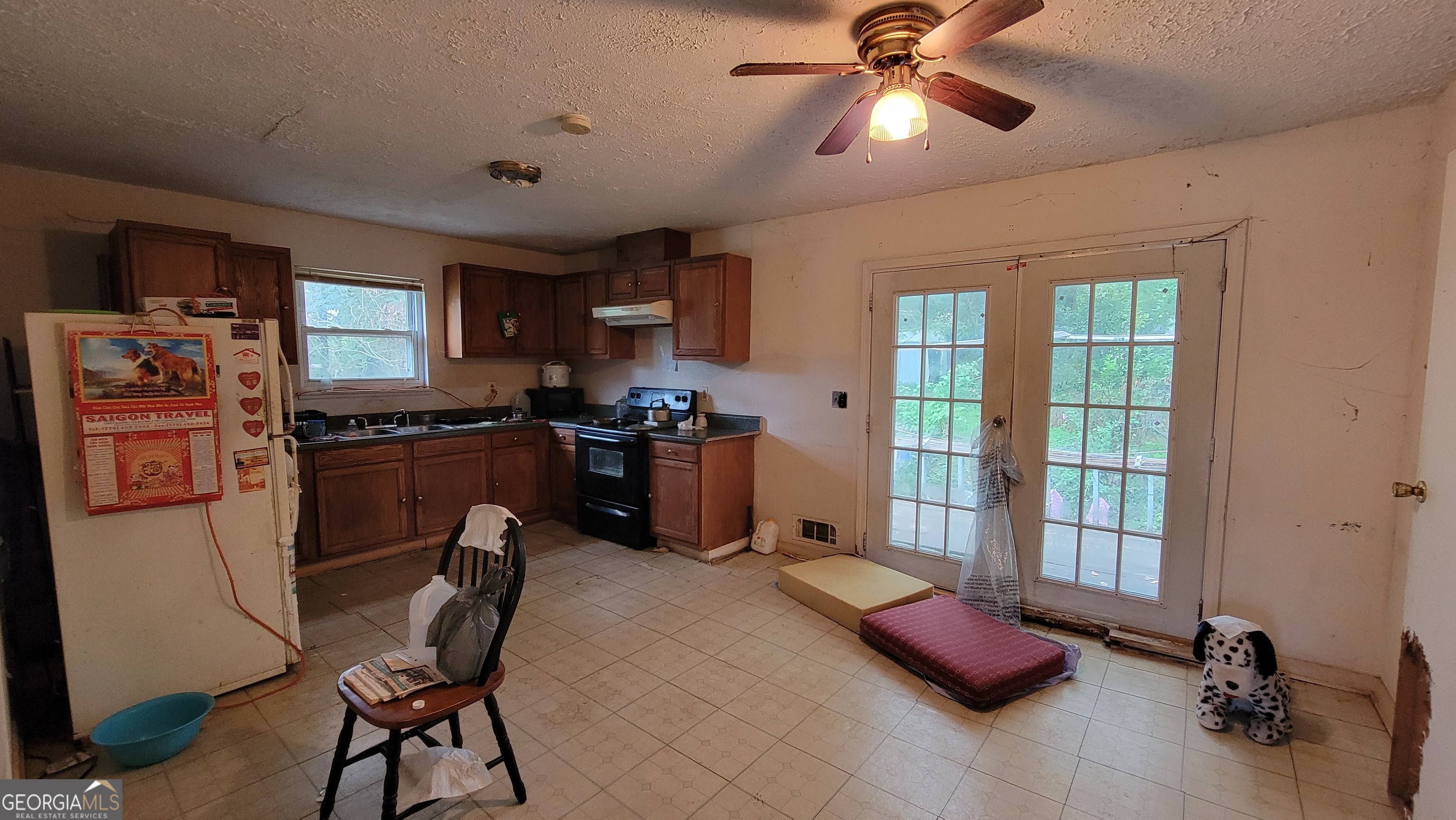 6377 Westbury Road Riverdale, GA 30274 - Photo 9 of 30