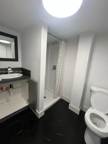 $1,600 | 1007 South 21st Avenue, Unit 1, Hollywood, FL 33020