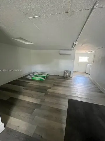 $1,600 | 1007 South 21st Avenue, Unit 1, Hollywood, FL 33020