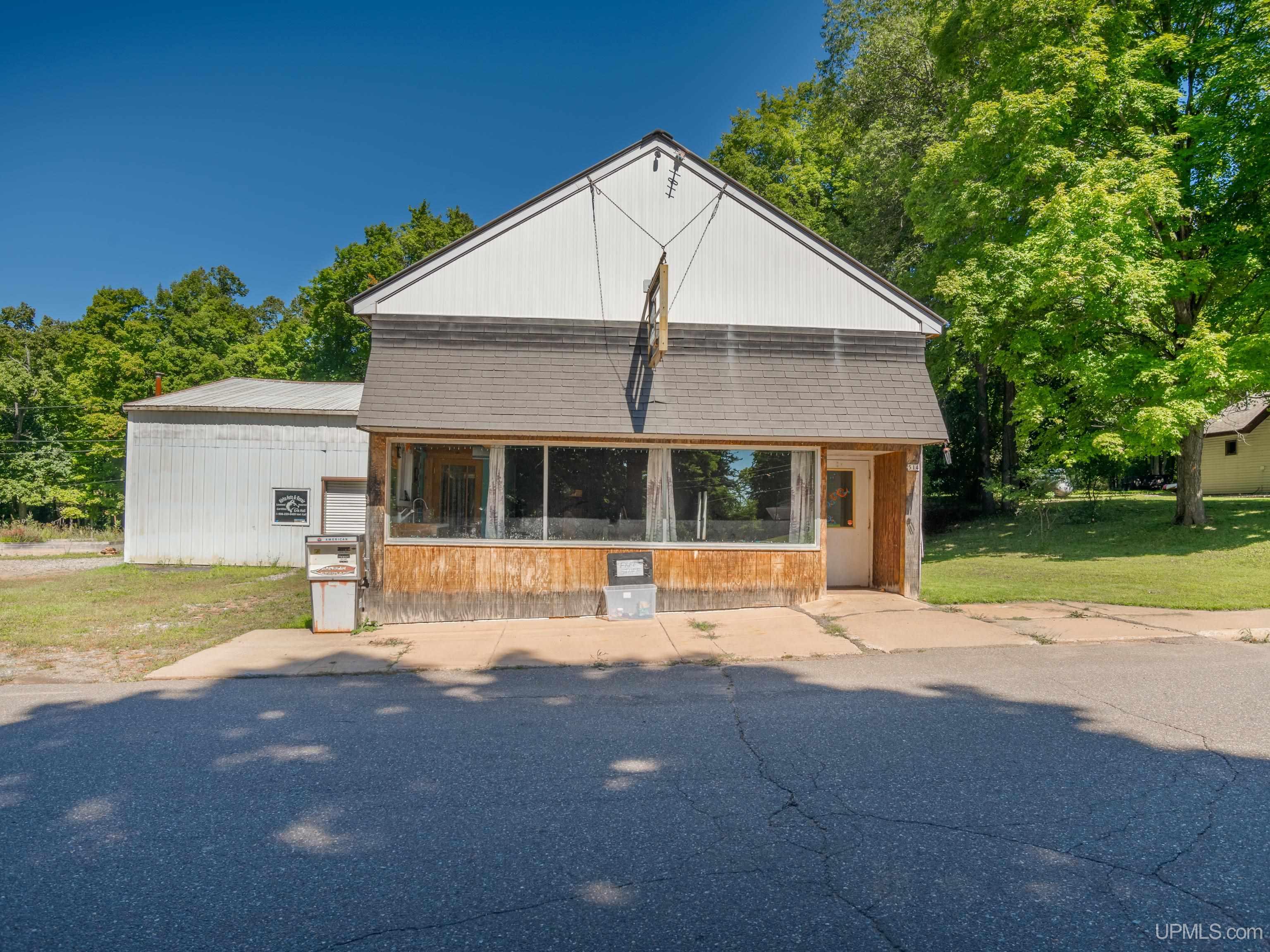 514 Main Street Alpha, MI 49902 - Photo 12 of 62