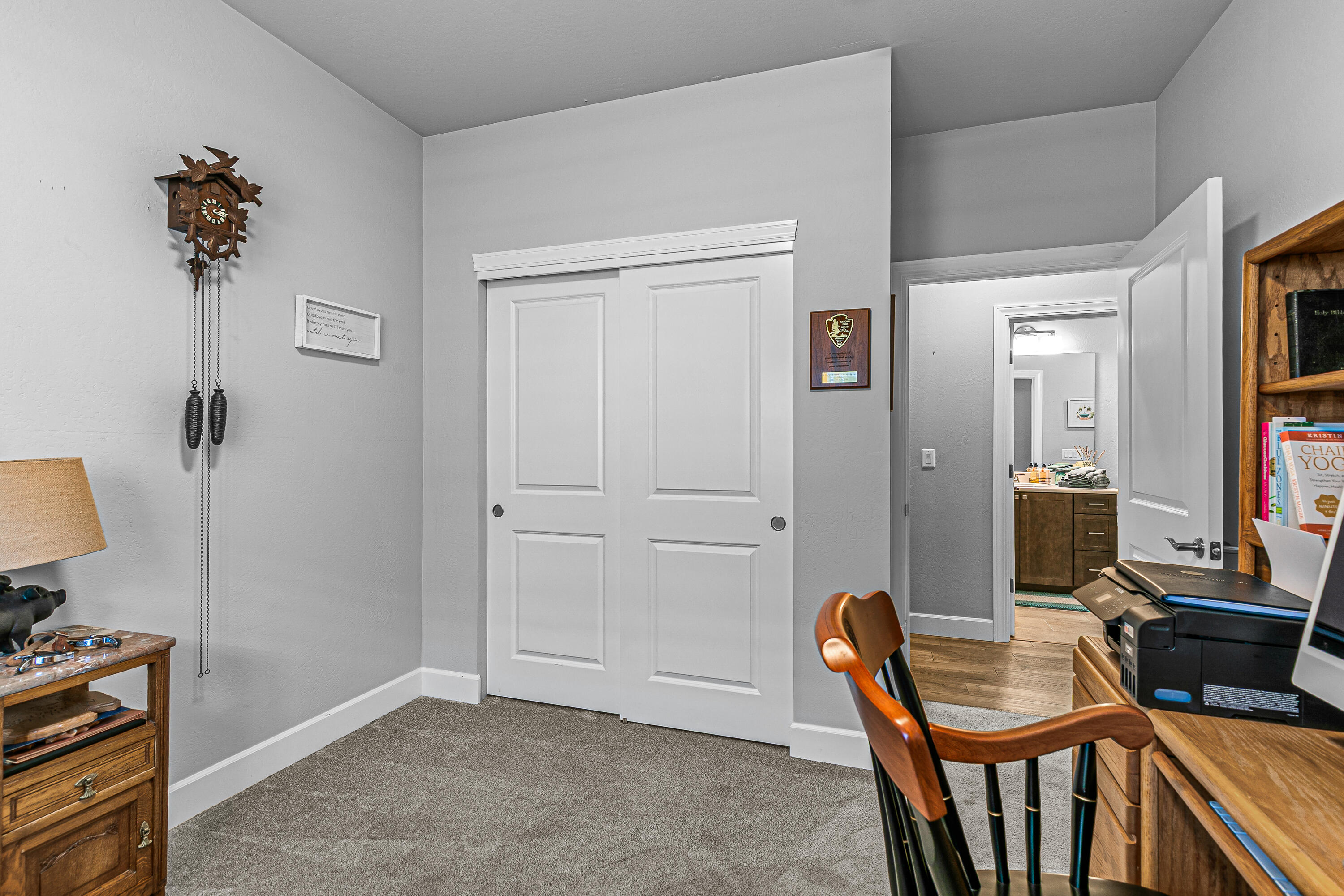 448 Cheney Loop Central Point, OR 97502 - Photo 22 of 24 9R9A8992