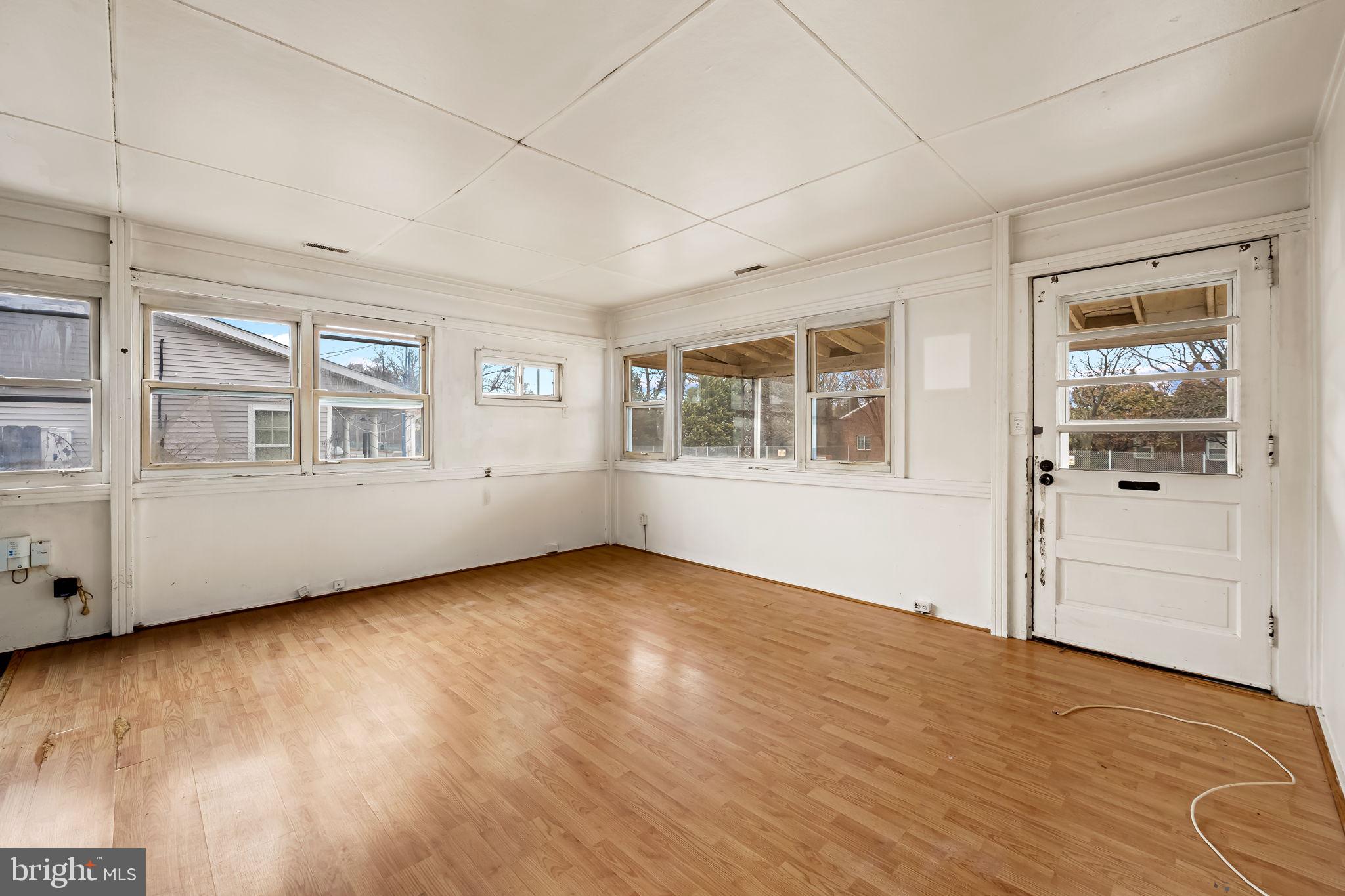 1318 Wilson Point Road Baltimore, MD 21220 - Photo 6 of 26
