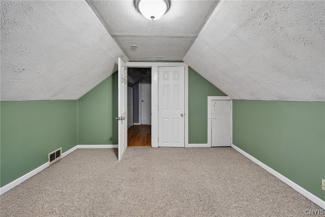 4878 Bear Road Clay, NY 13088 - Photo 20 of 38