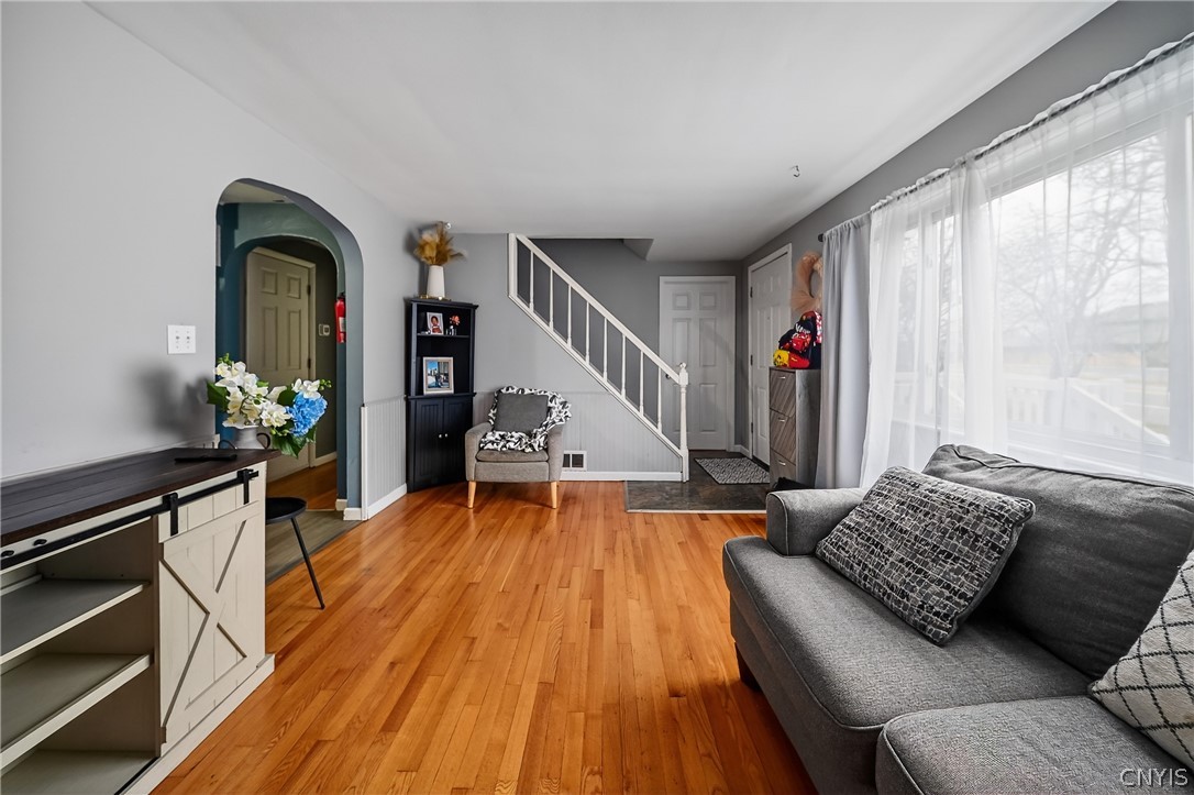 4878 Bear Road Clay, NY 13088 - Photo 5 of 38