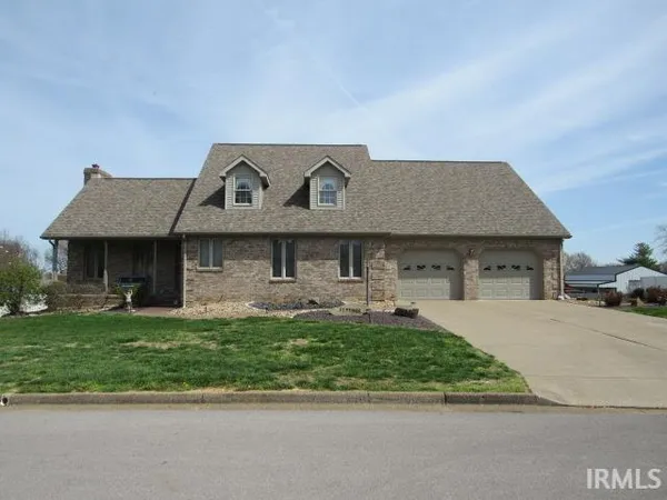 $369,900 | 1200 Pinehurst Drive, Mount Vernon, IN 47620