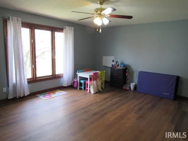 $359,900 | 1200 Pinehurst Drive, Mount Vernon, IN 47620