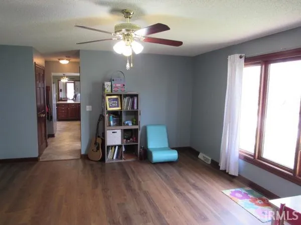 $359,900 | 1200 Pinehurst Drive, Mount Vernon, IN 47620