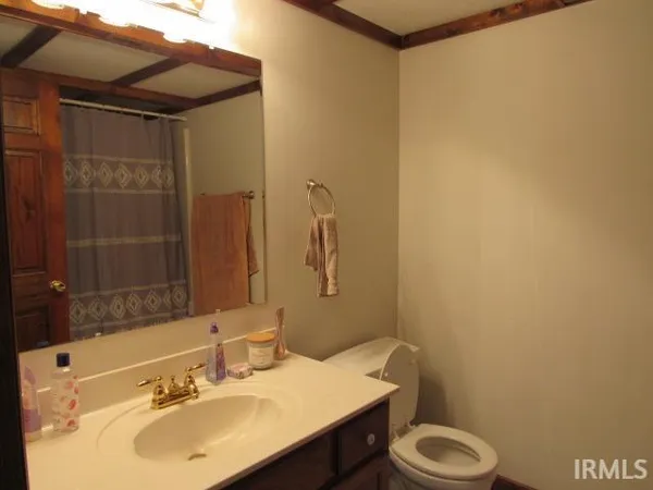 $359,900 | 1200 Pinehurst Drive, Mount Vernon, IN 47620