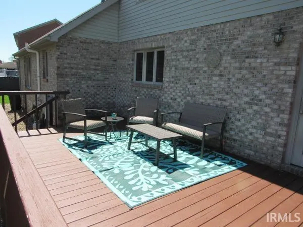 $359,900 | 1200 Pinehurst Drive, Mount Vernon, IN 47620