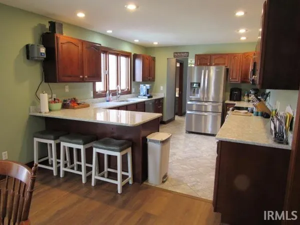 $359,900 | 1200 Pinehurst Drive, Mount Vernon, IN 47620