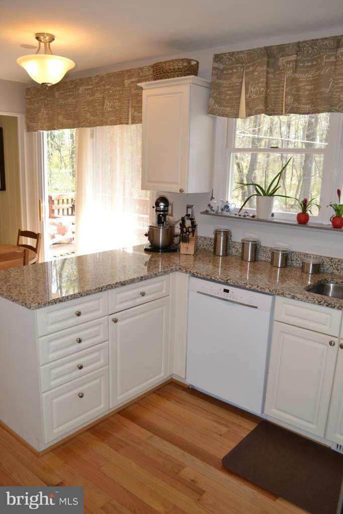 740 Chapel Ridge Road Lutherville-Timonium, MD 21093 - Photo 6 of 30 Kitchen