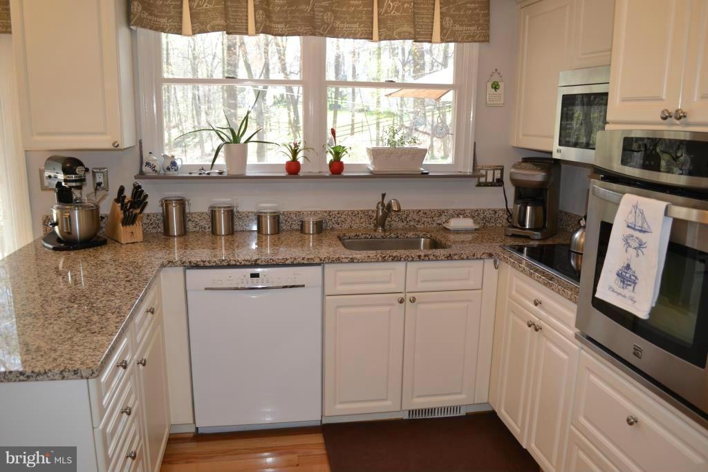 740 Chapel Ridge Road Lutherville-Timonium, MD 21093 - Photo 7 of 30 Kitchen
