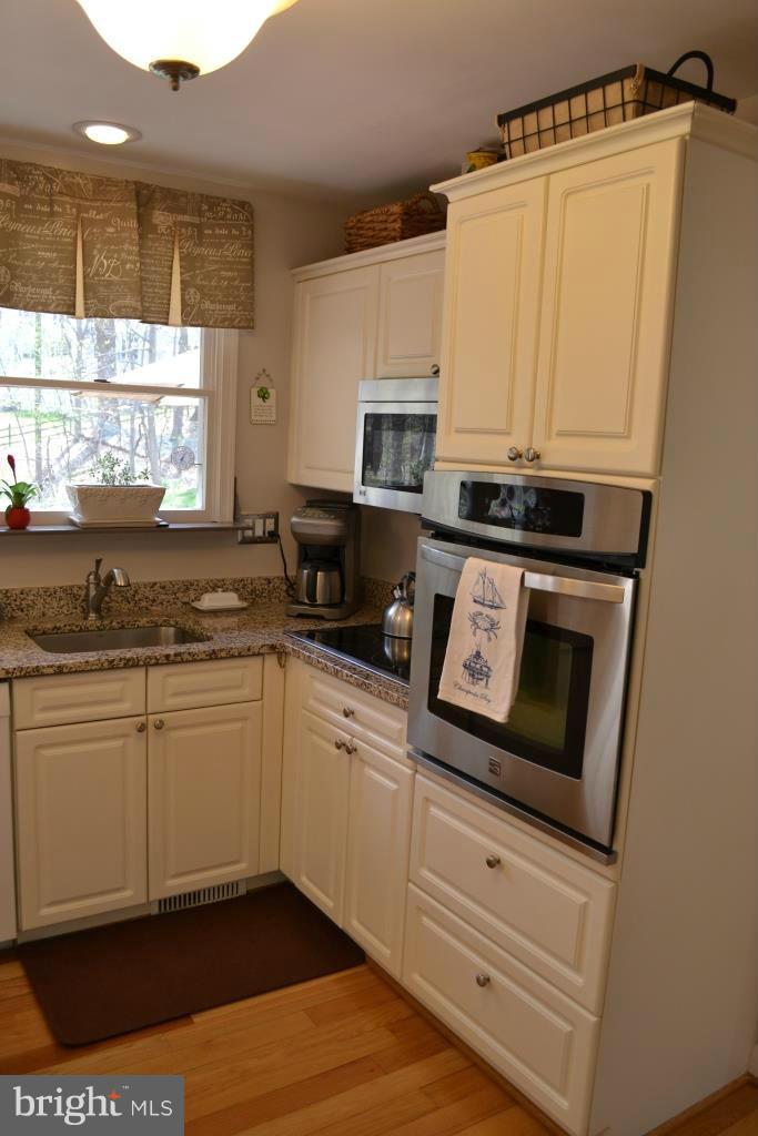 740 Chapel Ridge Road Lutherville-Timonium, MD 21093 - Photo 8 of 30 Kitchen