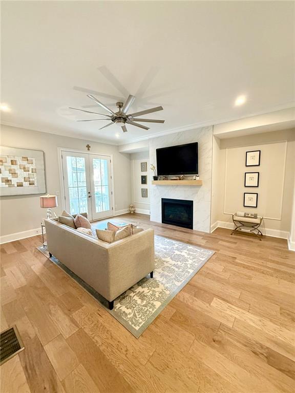 2098 Cortland Road, Unit 31 Alpharetta, GA 30004 - Photo 3 of 16 a living room with furniture and a flat screen tv