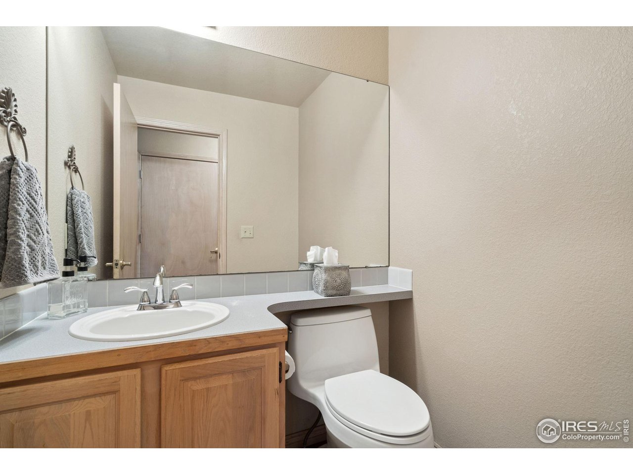 6406 Victoria Road Fort Collins, CO 80525 - Photo 16 of 39 Gallery Image 16