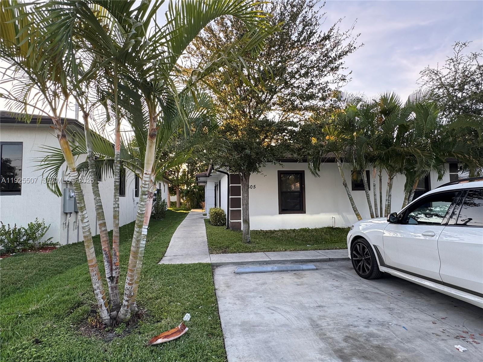 605 Northwest 3rd Avenue, Unit EAST Hallandale Beach, FL 33009 - Photo 8 of 8