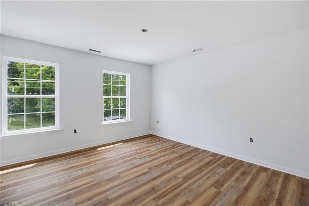 1221 Franklin Avenue High Point, NC 27260 - Photo 4 of 11