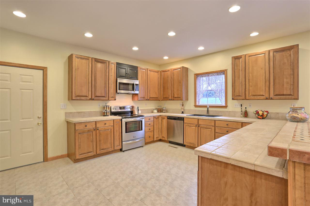8515 Jonestown Road Grantville, PA 17028 - Photo 11 of 25 Gallery Image 11