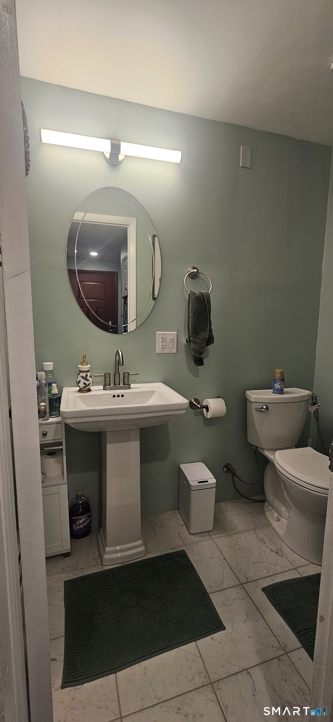 60 Nod Road Windsor, CT 06095 - Photo 13 of 38 a bathroom with a toilet sink and mirror
