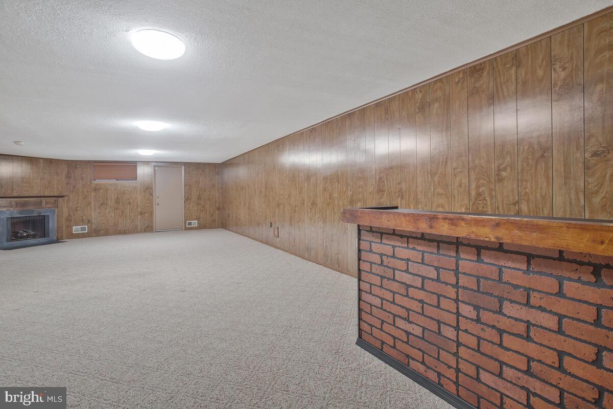 9930 Tuscarora Road Randallstown, MD 21133 - Photo 23 of 35 Entertain in the family room