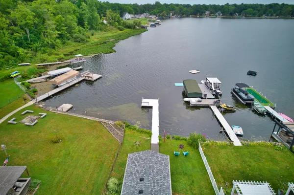 $399,900 | 70041 Beach Drive, Edwardsburg, MI 49112