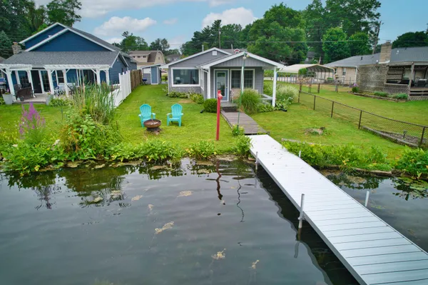 $399,900 | 70041 Beach Drive, Edwardsburg, MI 49112
