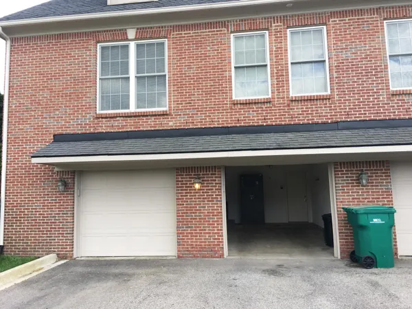 $284,900 | 5707 Hampshire Lane, Unit 68, Ypsilanti, MI 48197