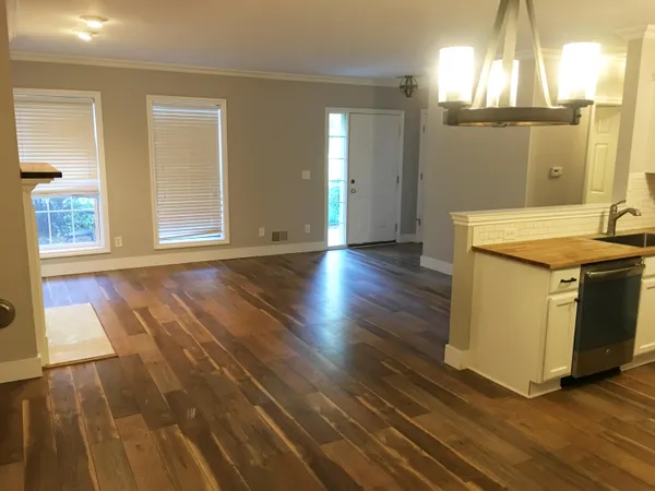 $284,900 | 5707 Hampshire Lane, Unit 68, Ypsilanti, MI 48197
