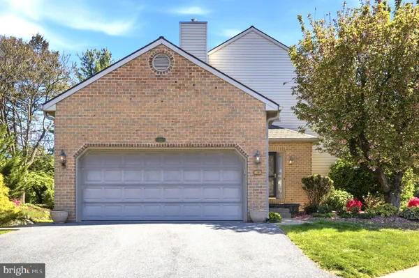 $369,500 | 160 River Bend Park, Lancaster, PA 17602