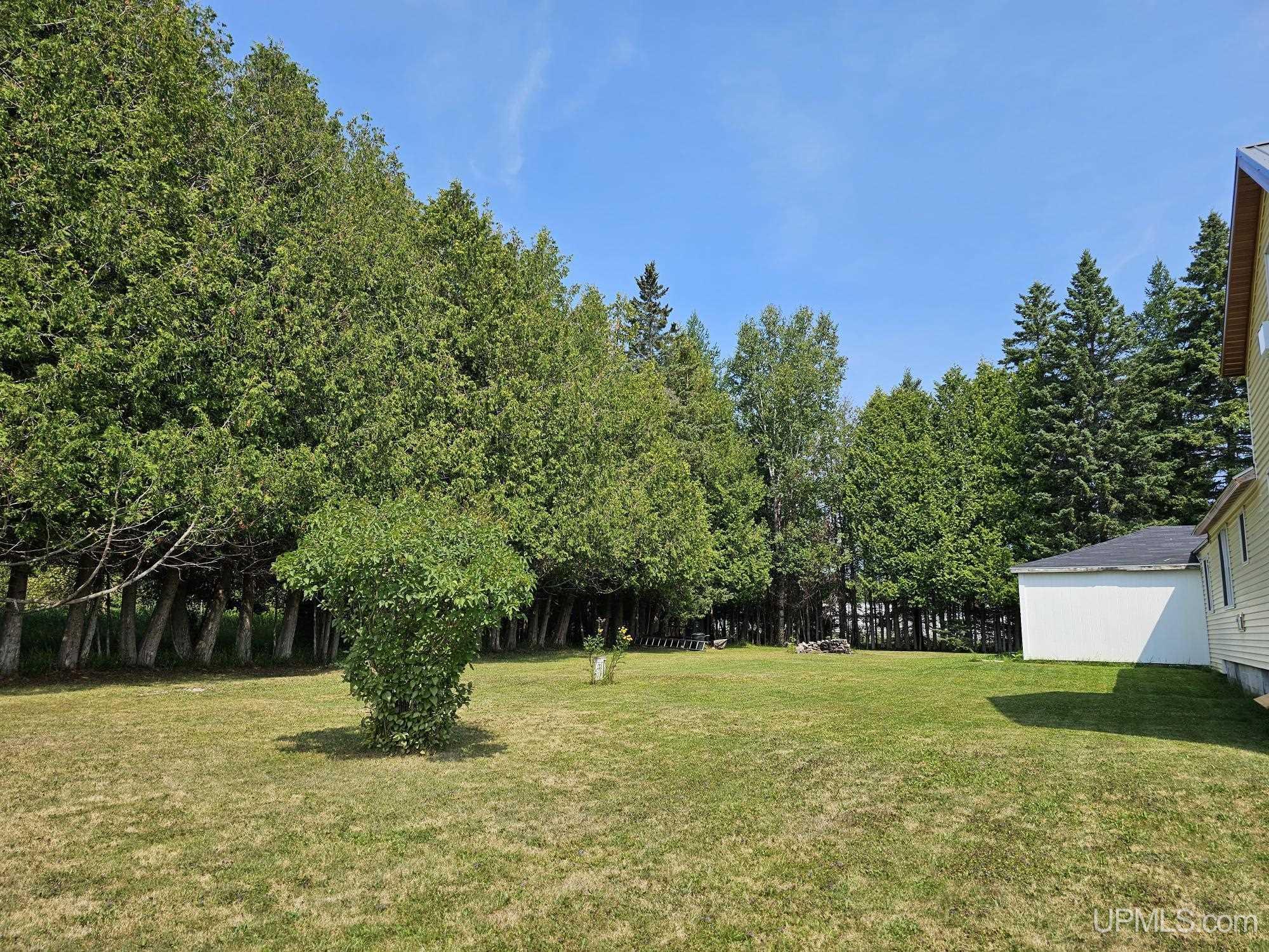 1121 North Co Road Gulliver, MI 49840 - Photo 32 of 37