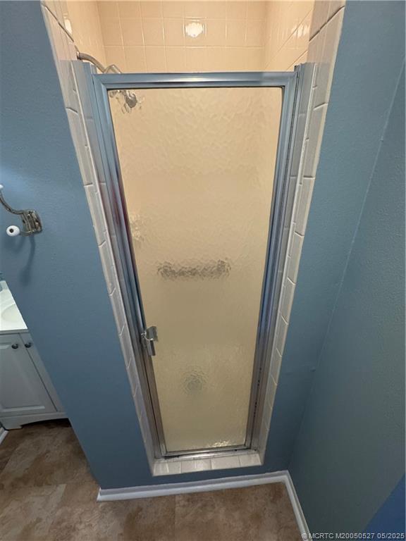 2929 Southeast Ocean Boulevard, Unit 1065 Stuart, FL 34996 - Photo 7 of 14 Master bath